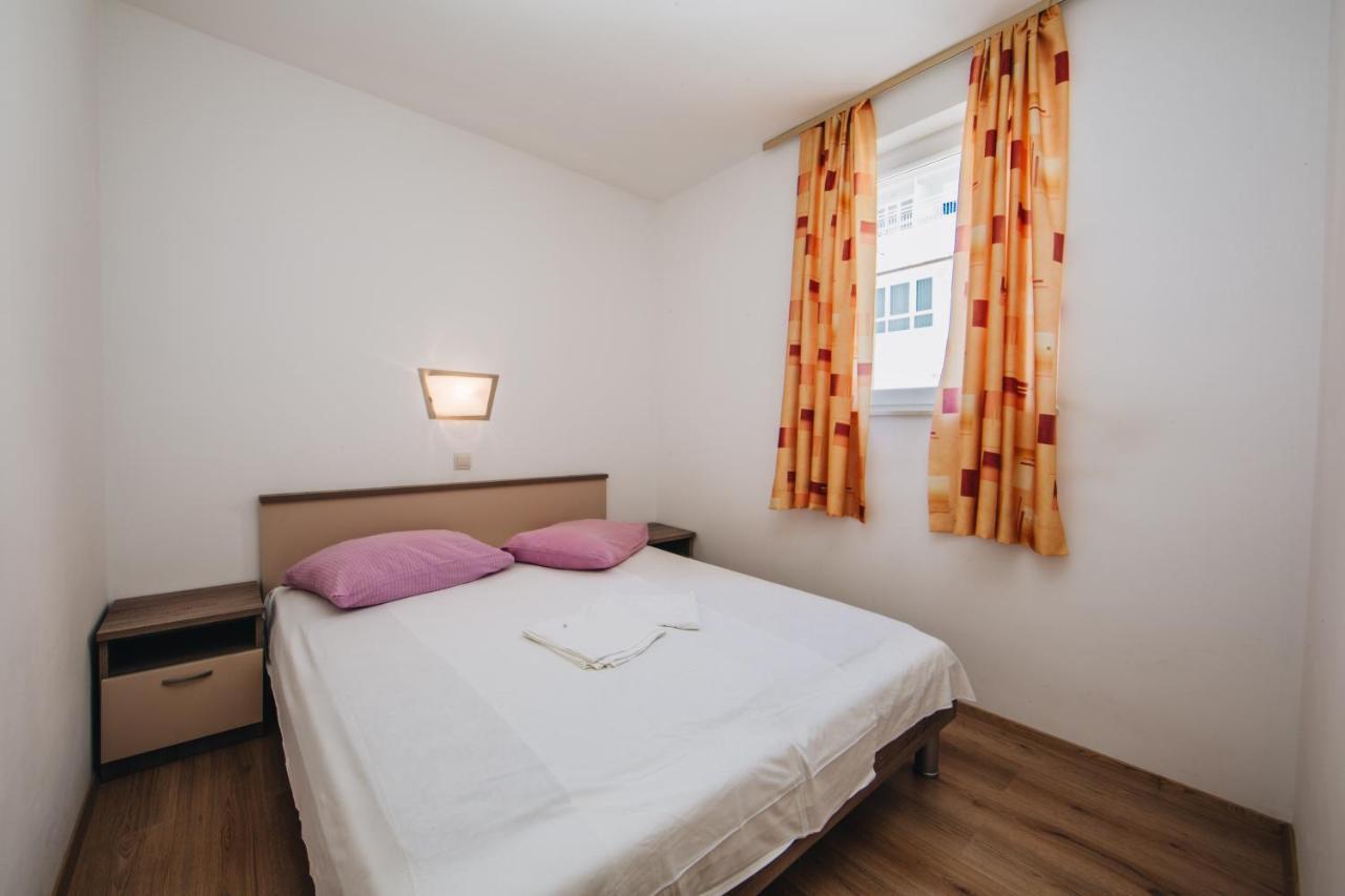 Apartments Mateo Брела Экстерьер фото